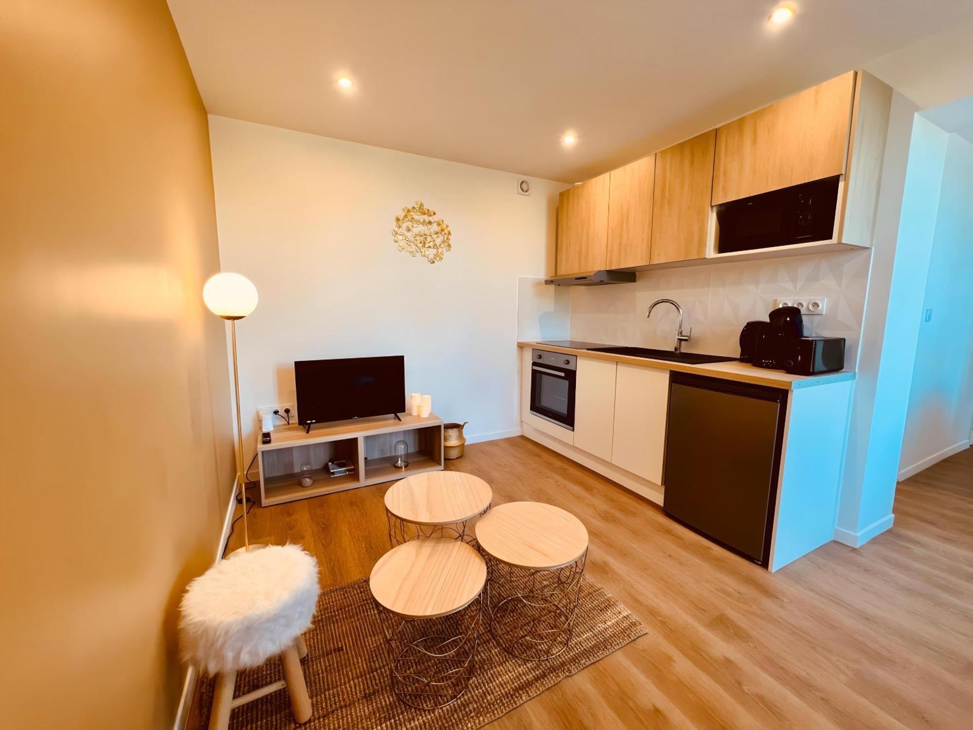 Le Golden Garden - Home Homy Montlucon Luaran gambar