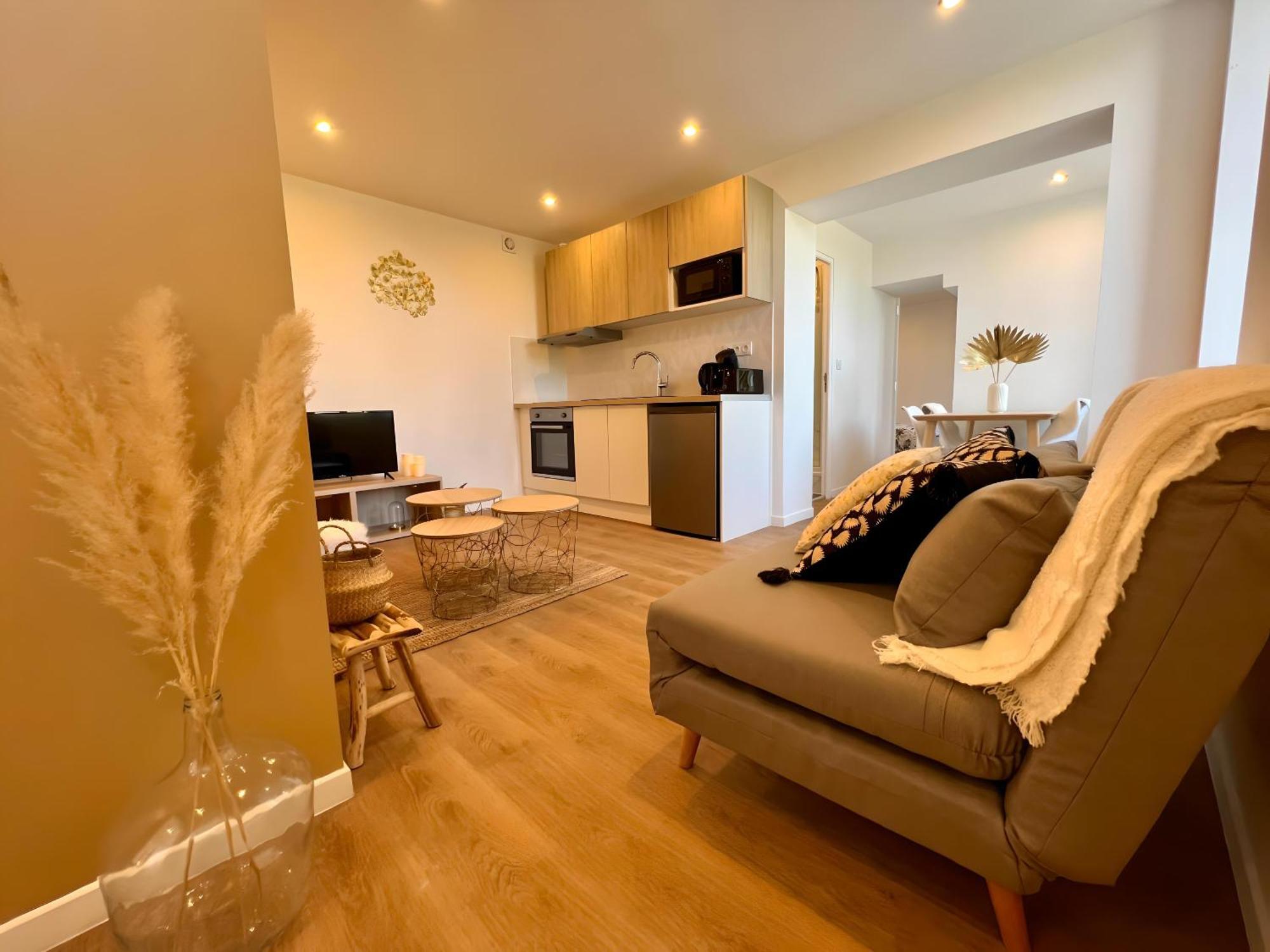 Le Golden Garden - Home Homy Montlucon Luaran gambar